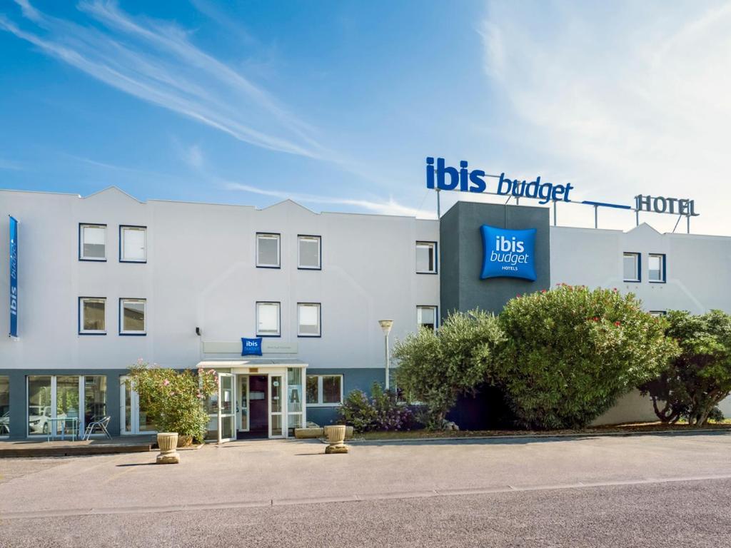 Ibis Budget Arles Sud Fourchon Exterior photo