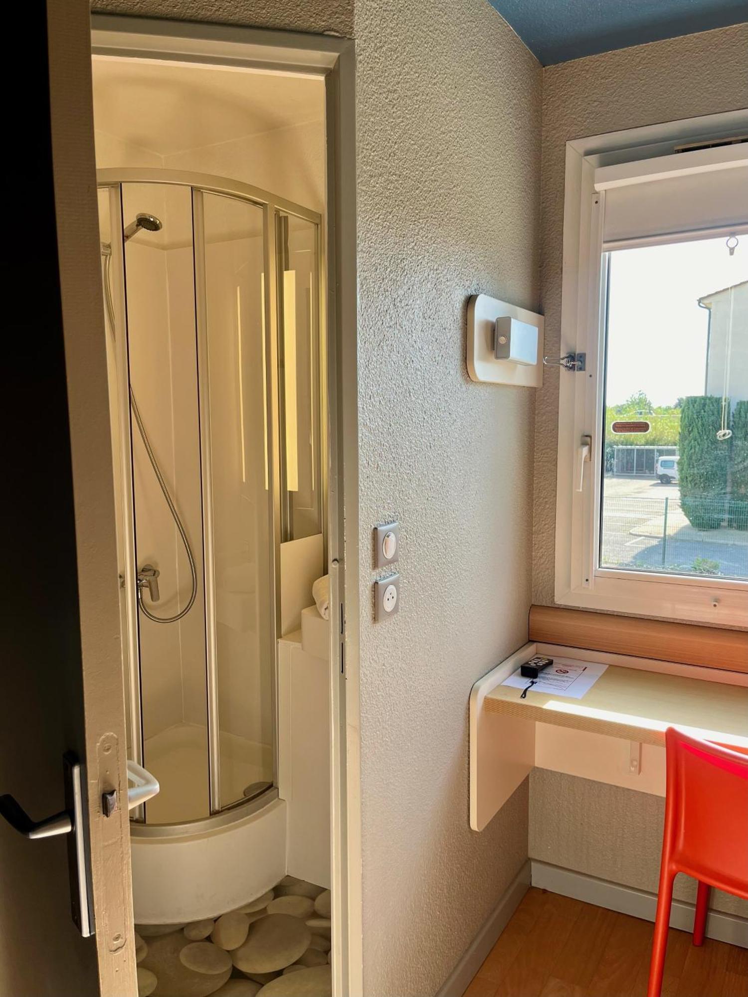 Ibis Budget Arles Sud Fourchon Exterior photo