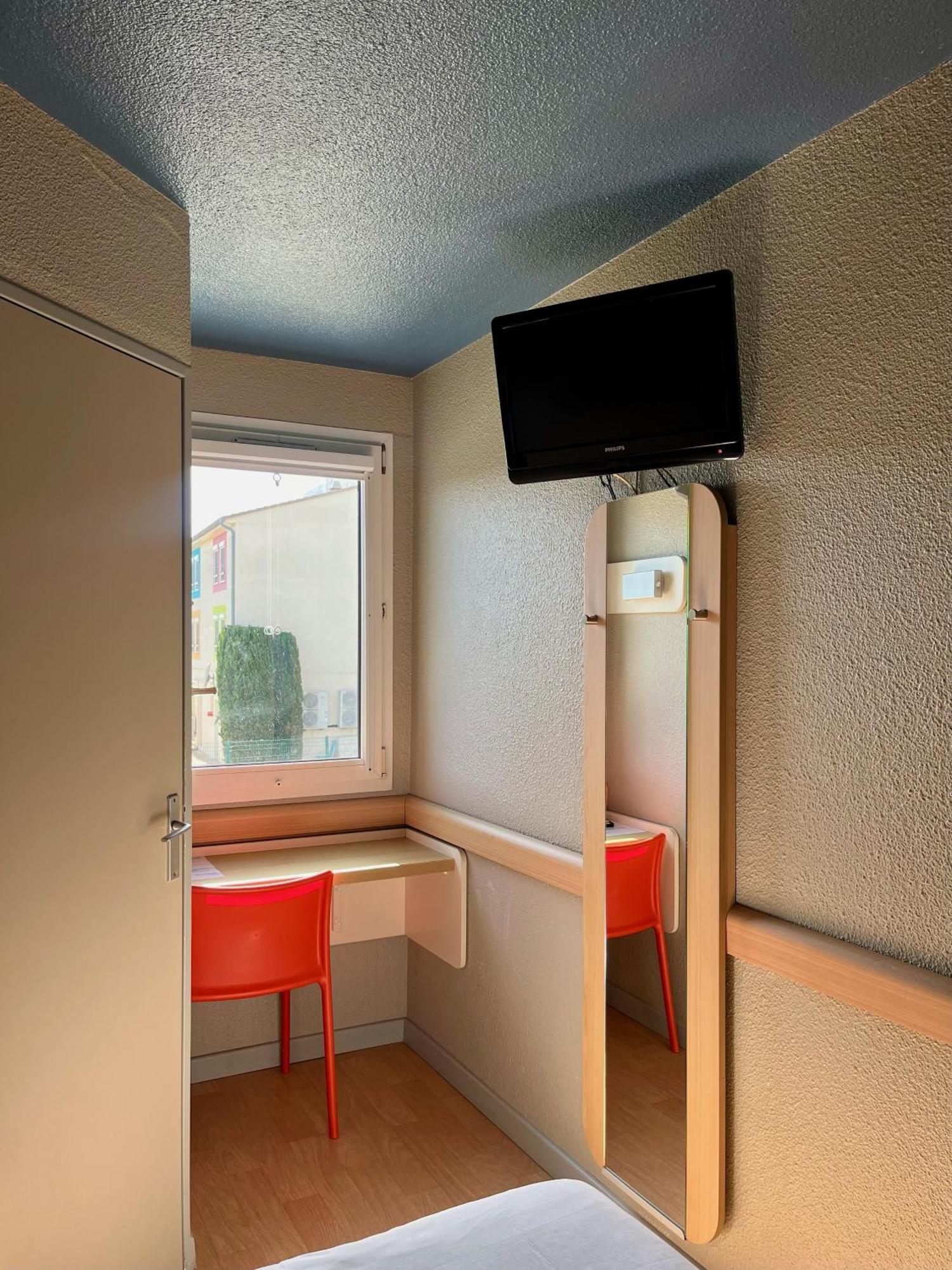Ibis Budget Arles Sud Fourchon Exterior photo